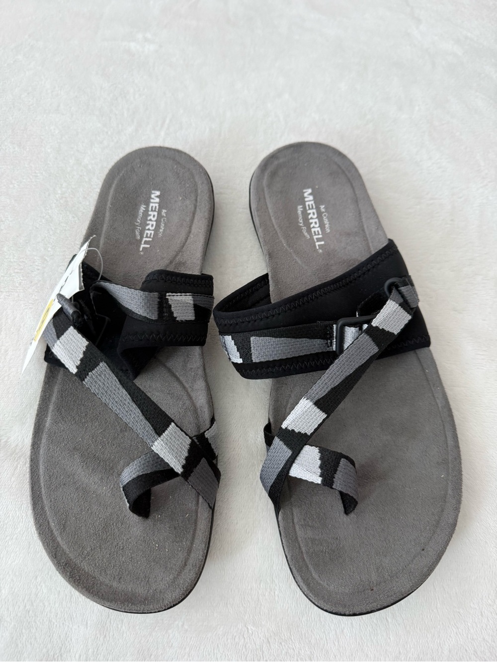 Merrell Women’s Gray Strappy Slide Sandals size 9